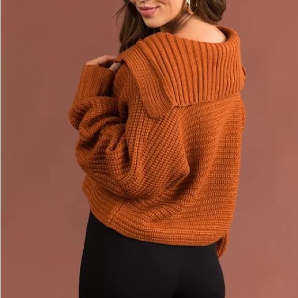 Butter Melon Rust V Neck Collar Cropped Sweater sz: Med - Picture 8 of 9